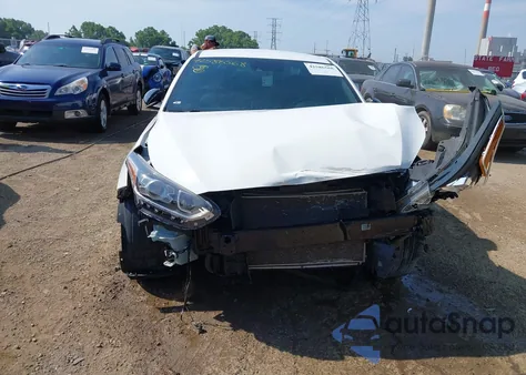 2021 Kia Forte Gt-Line z USA, uszkodzony, nr VIN 3KPF34AD6ME367363